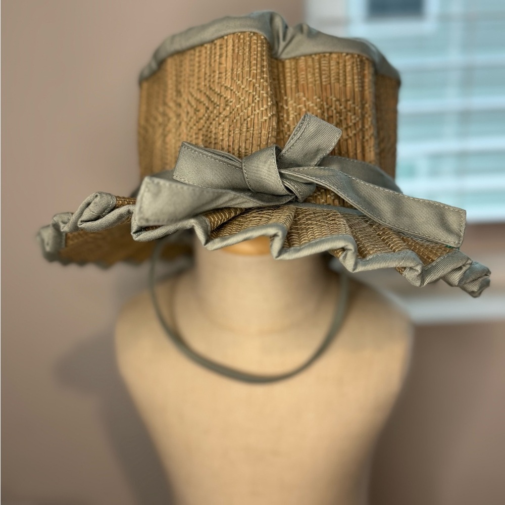 Lorna Murray Capri hat